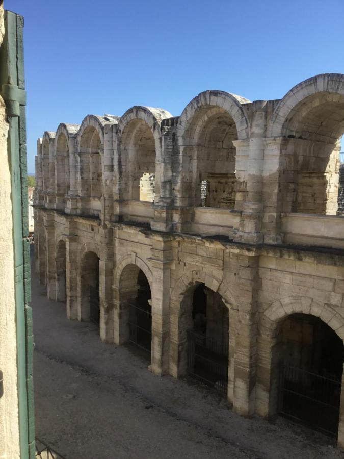 Ferienwohnung Studio Dans Le Centre Historique D'Arles Exterior foto